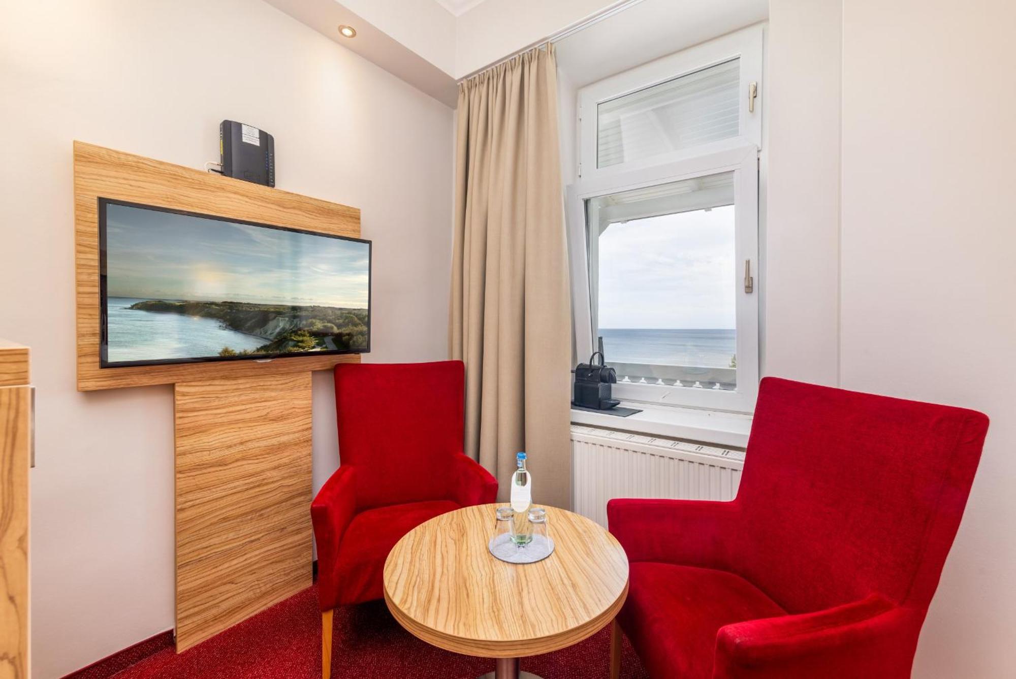 Hotel Strandhotel Zur Promenade 3*