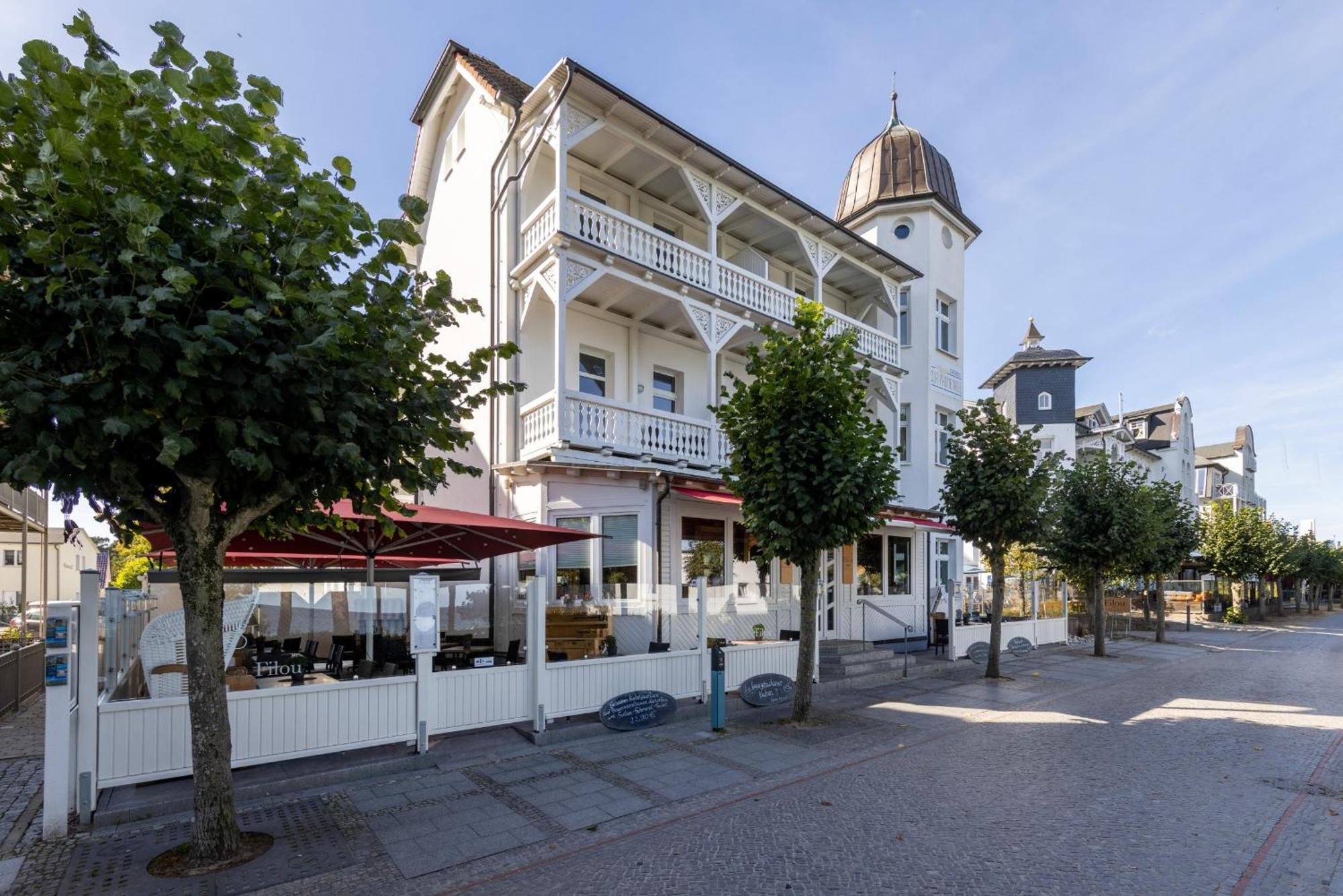 Strandhotel Zur Promenade 3*