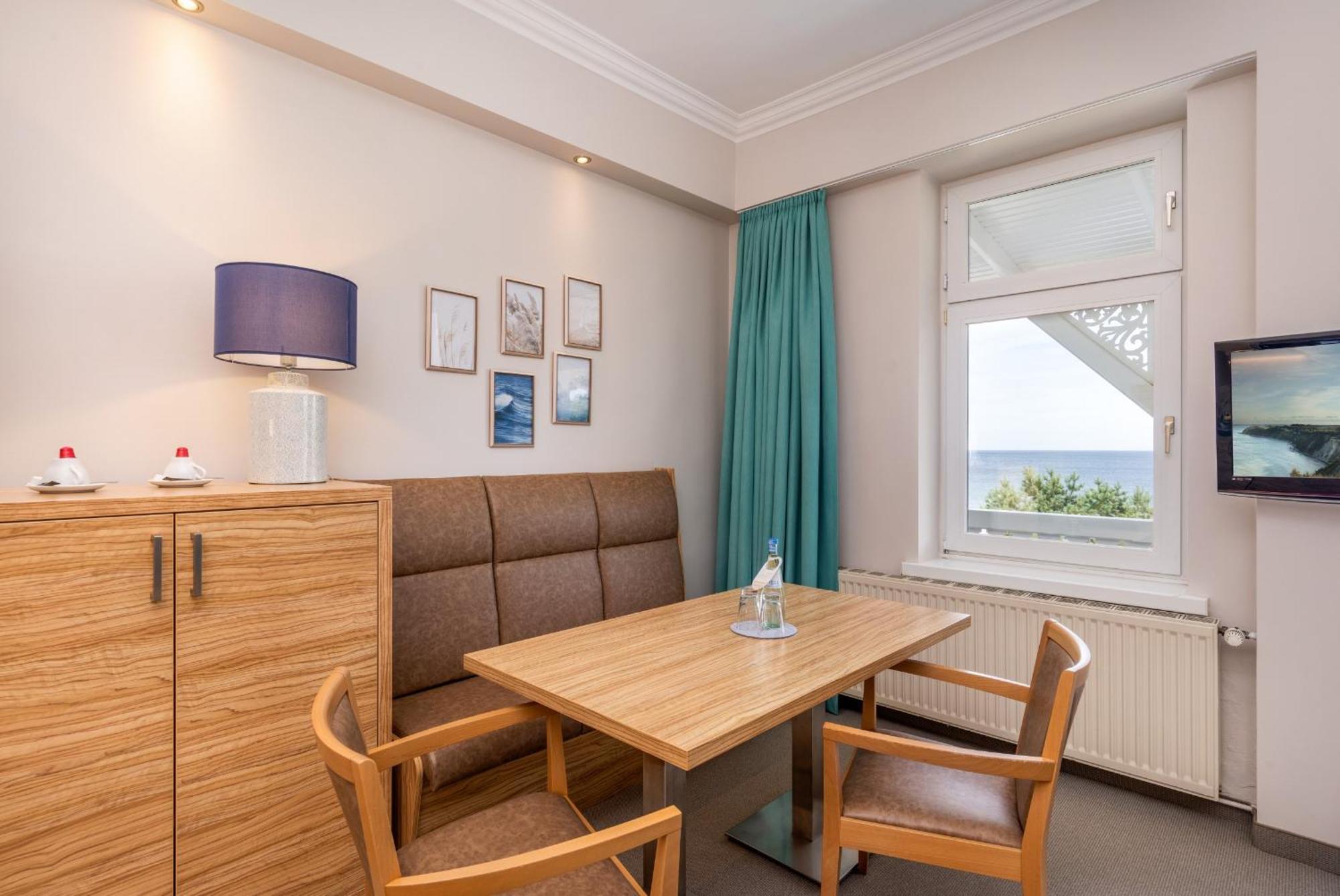 Strandhotel Zur Promenade Hotel