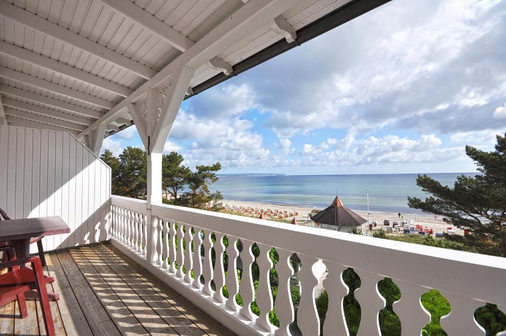 Strandhotel Zur Promenade 3*